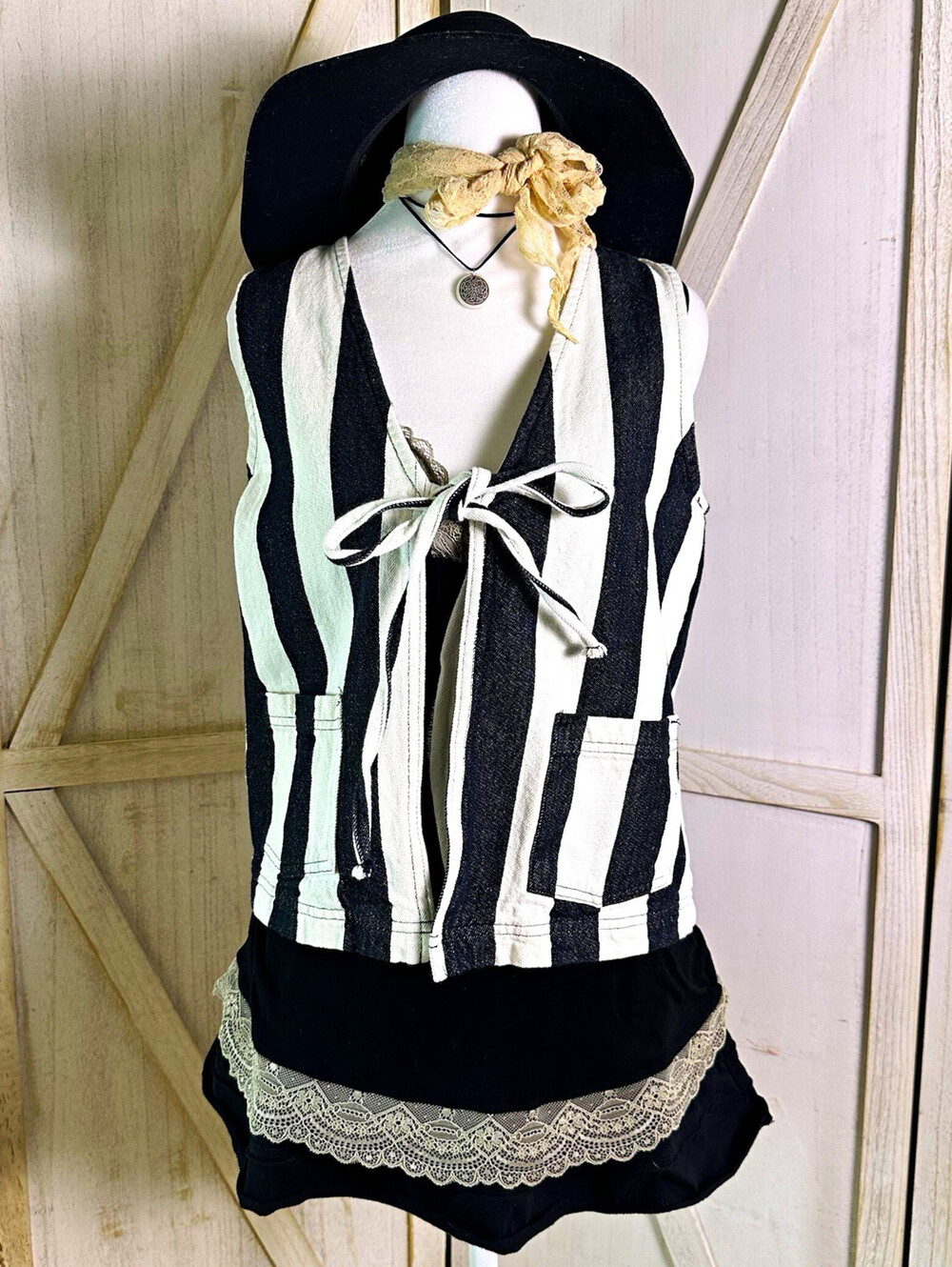 Double Zero Black/White Striped Tie-Front Beetlejuice canvas chore pocket goth S